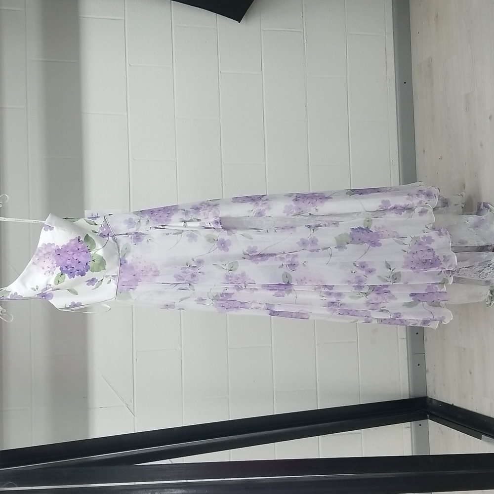 COPY - Sherri Hill size 4 Lavender and White Print